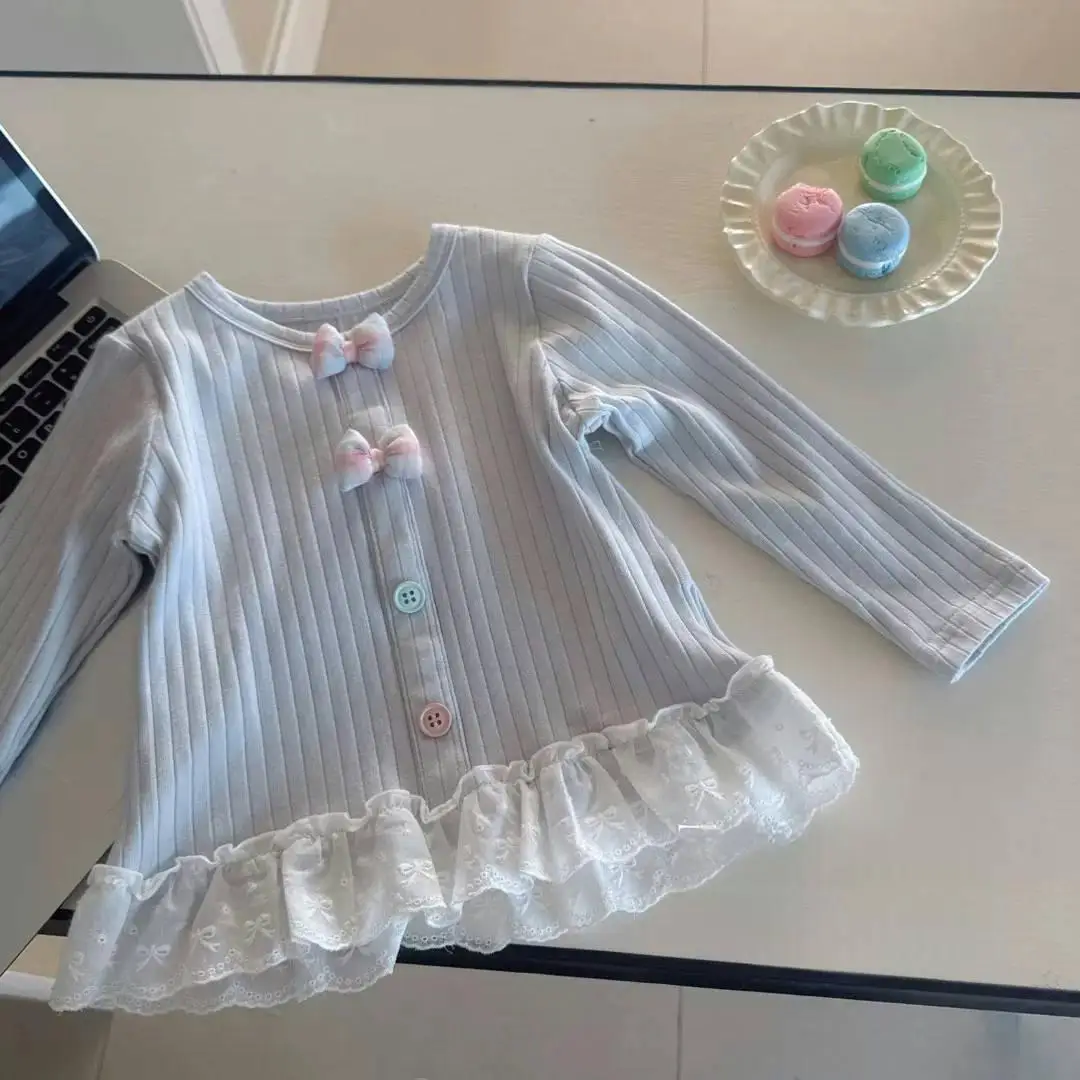 

Girls Long Sleeved T-shirt 2025 Spring New Korean Fashion Solid Color Cute Sweet Buttful-kont Lace Lace T-shirt