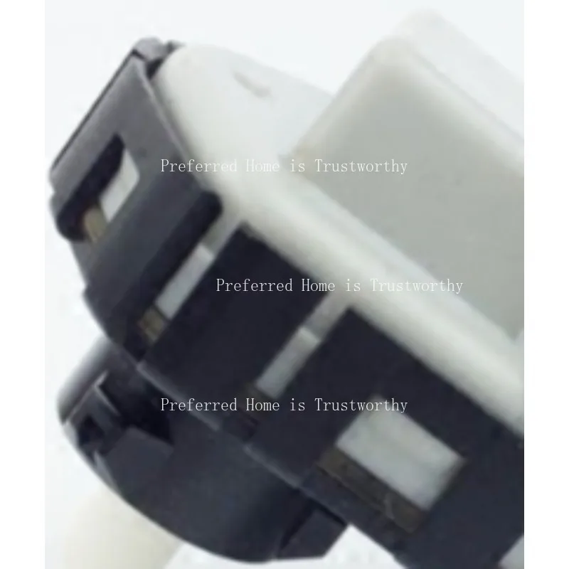 Suitable for 1 6th Generation Land Cruiser Headlight Level Adjustment Motor Adjuster