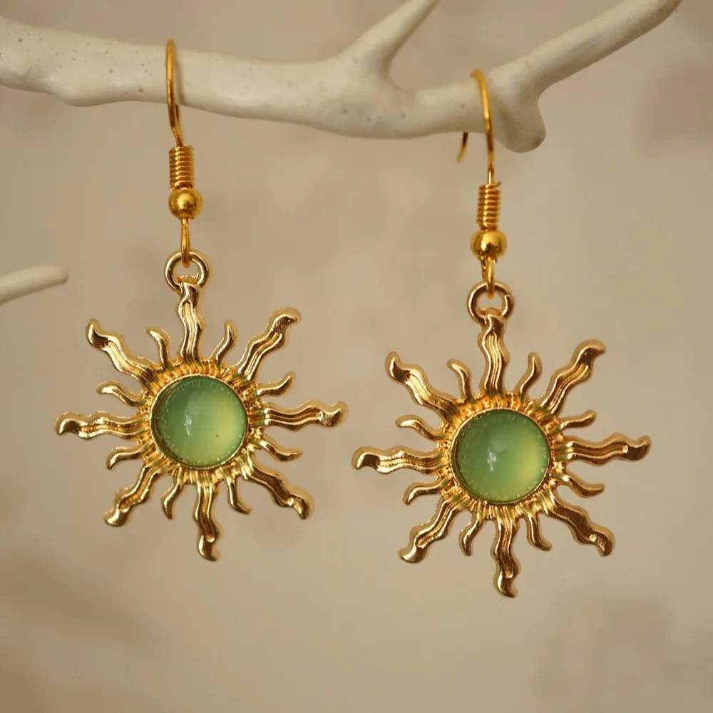 New Fashion Bohemia Gold Color Sun Green Transparent Flower Dangle Earrings for Women Exaggerate Retro Jewelry Accessories Gifts