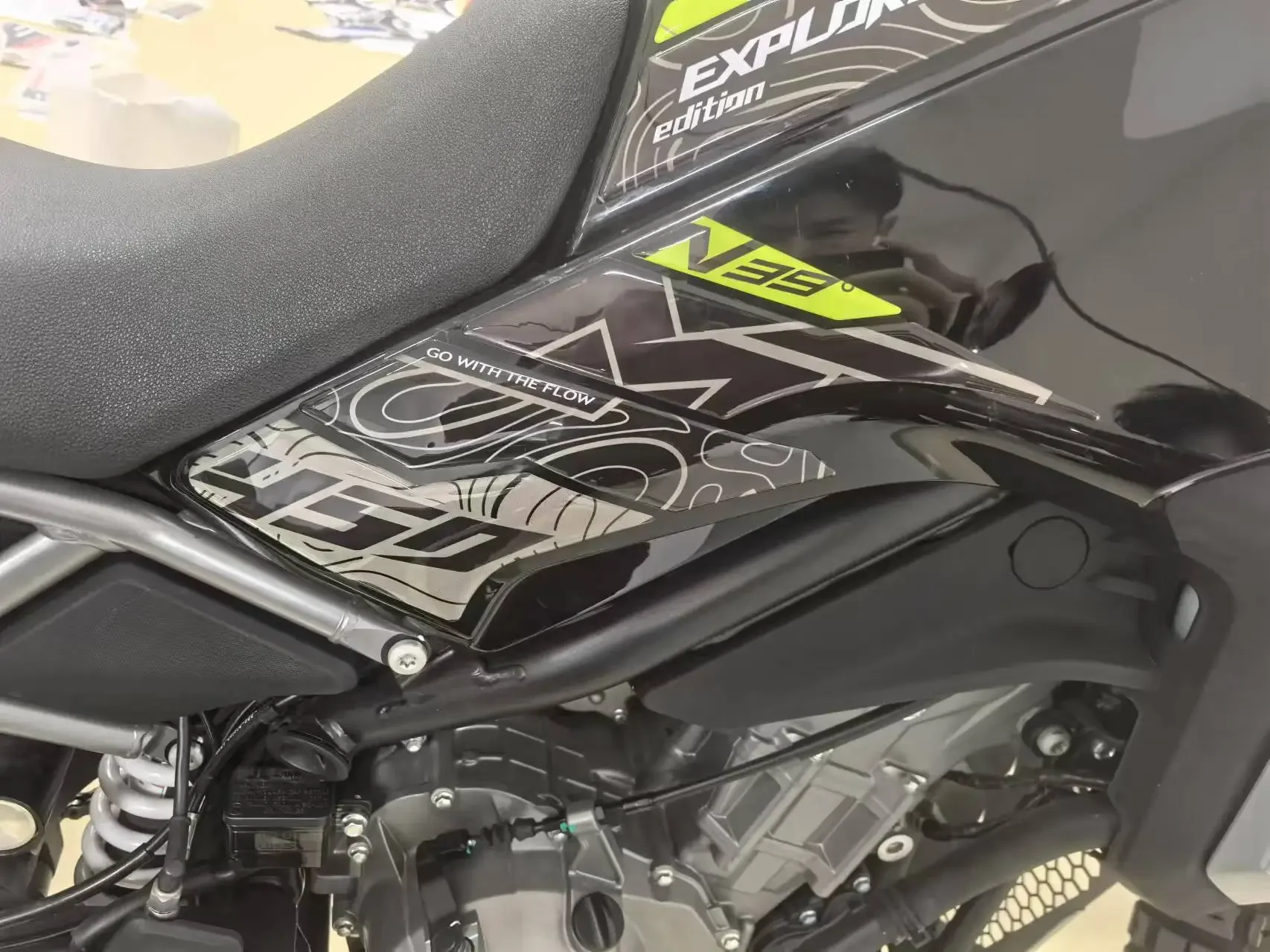 450MT ل CFMOTO مغامرة الدراجة CF موتو حامي خزان الوسادة القبضات عدة الركبة هدية الحاجز ملصقات بمادة لاصقة الشارات منحرف الرياح