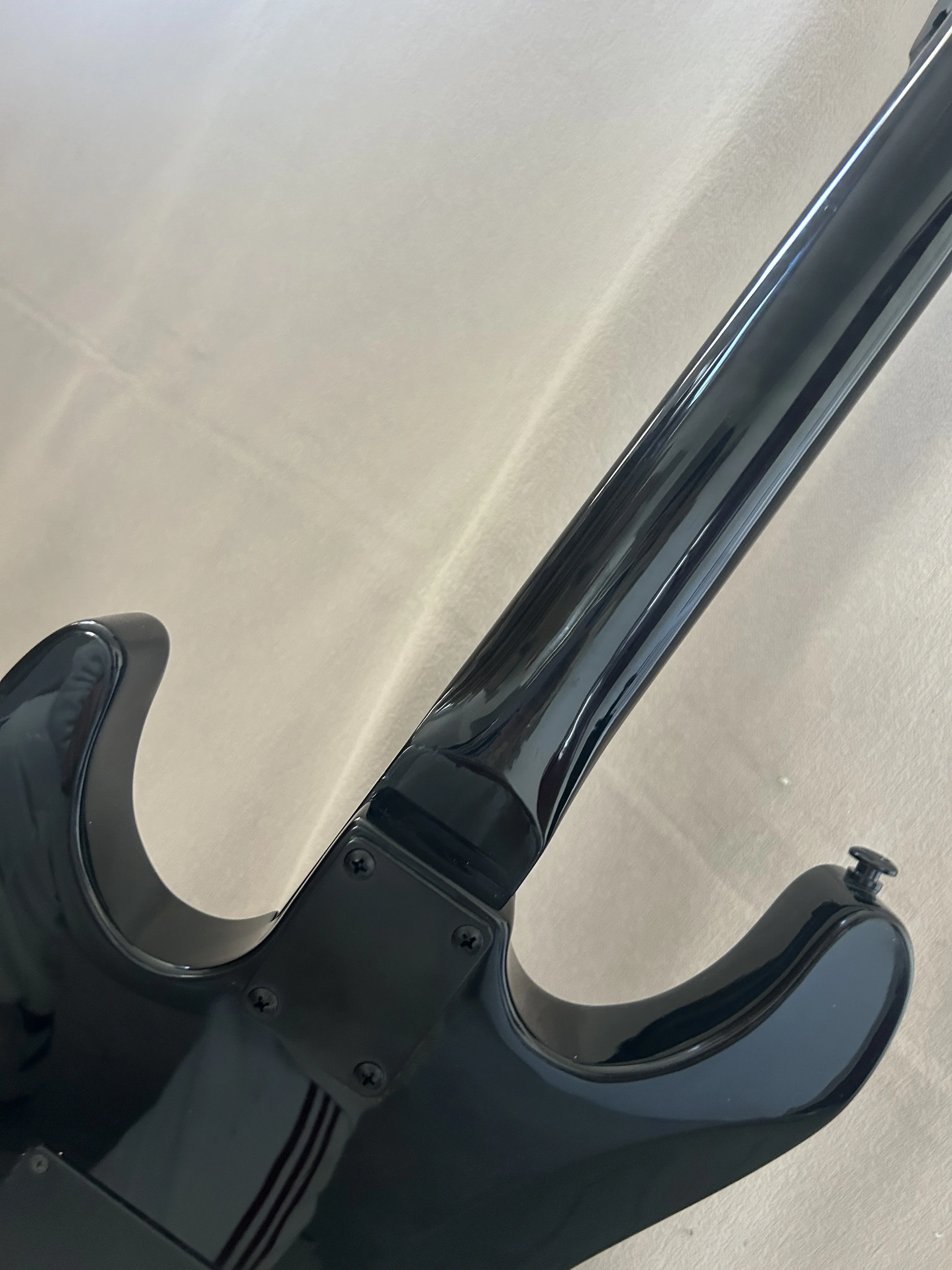 KH-WZ KIRK HAMMETT MODEL جيتار كهربائي EMG Active Pickup Floydrose Vibrato