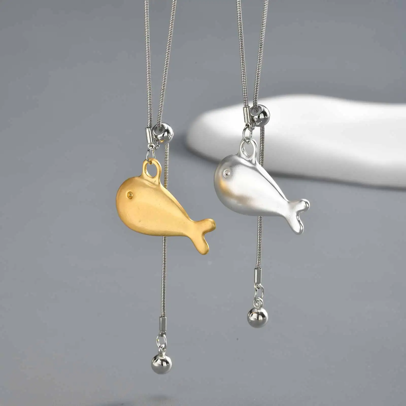 Boho Fish Pendant Necklace for Women, Alloy Silver Tone Ocean Charm, Island Vacation Beach Jewelry Gift