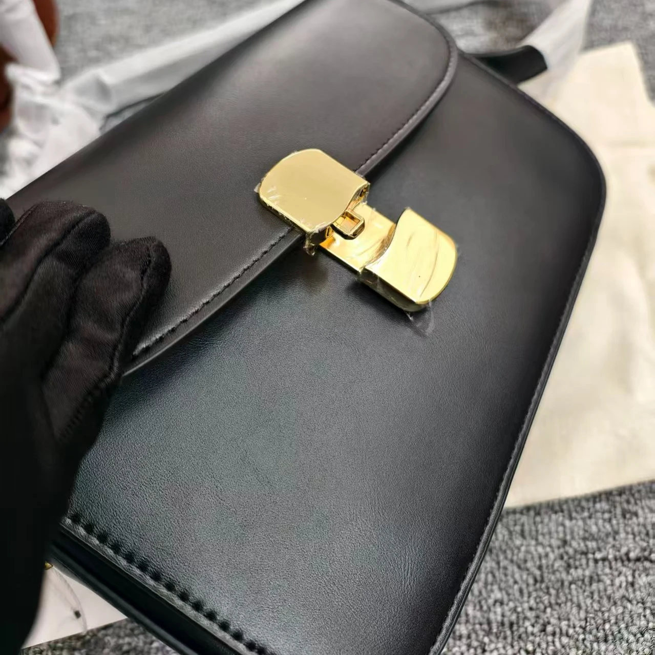 2026 Ins الفرنسية باريس شعار Y2K Sezana جلد طبيعي المرأة حقيبة يد رسول أنثى مصمم حقيبة حقائب عادية #1