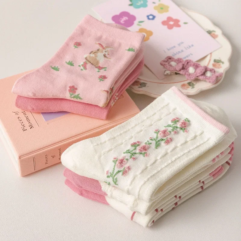 2023 spring and summer new socks female pink twisted tube socks sweet and small floral cute student kawaii socks