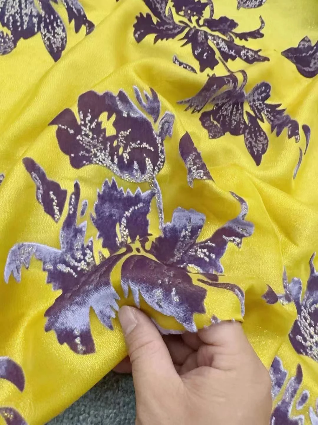 DIY real velvet cut flower velvet rotten flower silk fabric, cheongsam dress shirt mulberry silk high-end clothing