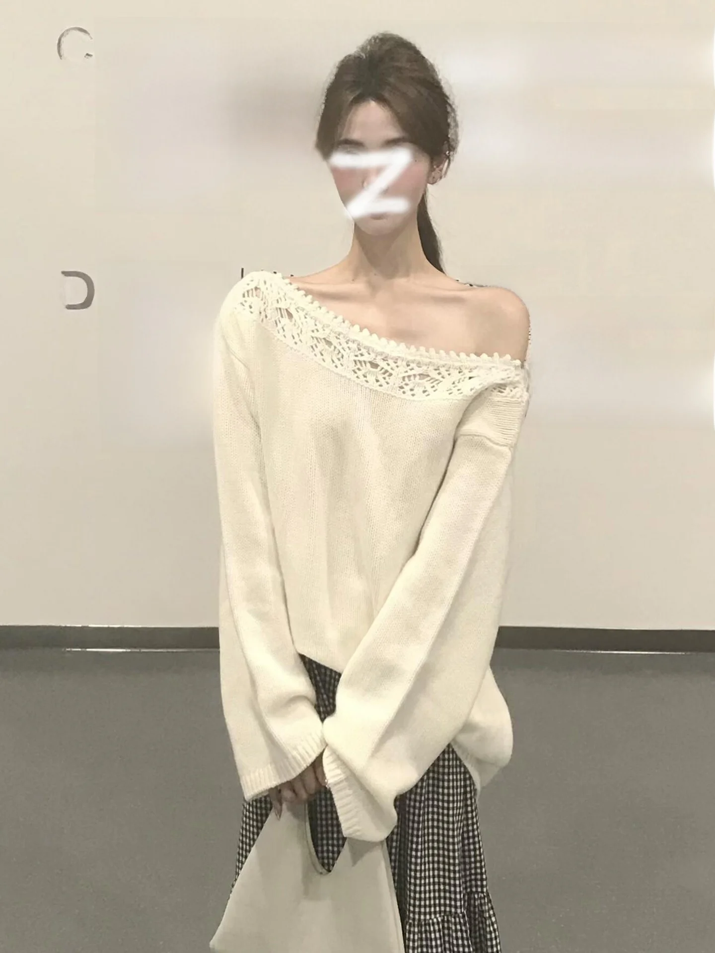 

Вязаный свитер с кружевным воротником и открытой передней частью, женский осенне-зимний свободный удобный милый мягкий топ, нерегулярный ажурный вязаный свитер