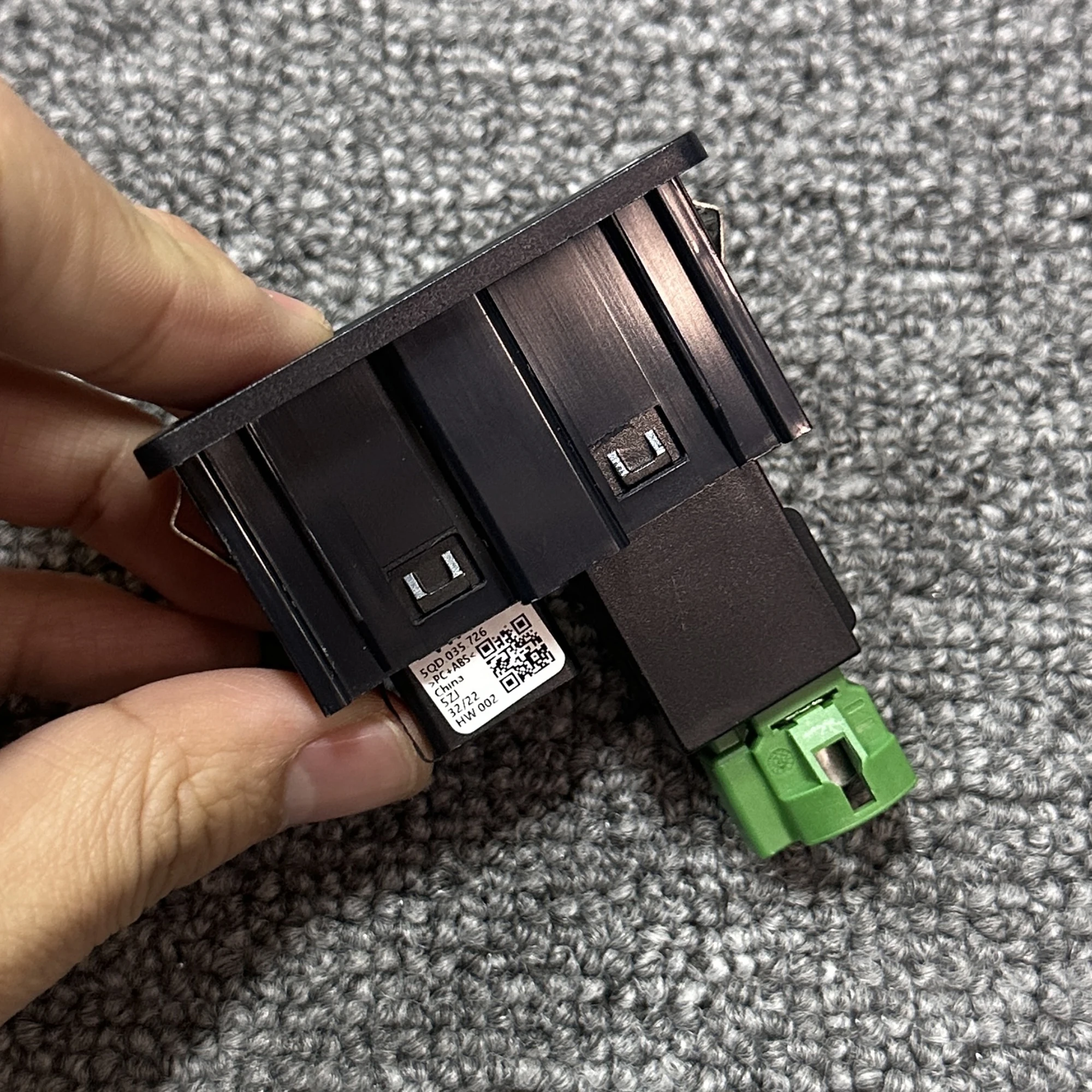 5Q0035726E Für VW Golf 7 MK7 Für Passat B8 CarPlay Media USB AUX Schalter MIB2 MDI USB AMI Adapter Steckdose 5Q 035 726 E – Detail 4