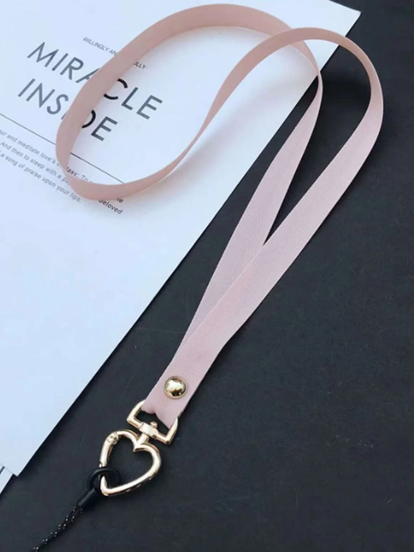 

1pc Heart Buckle Design Lanyard Paint Zenitco Knife sharpener Shower curtain Hand Pulse oxiometer finger Bathroom Lip care Car