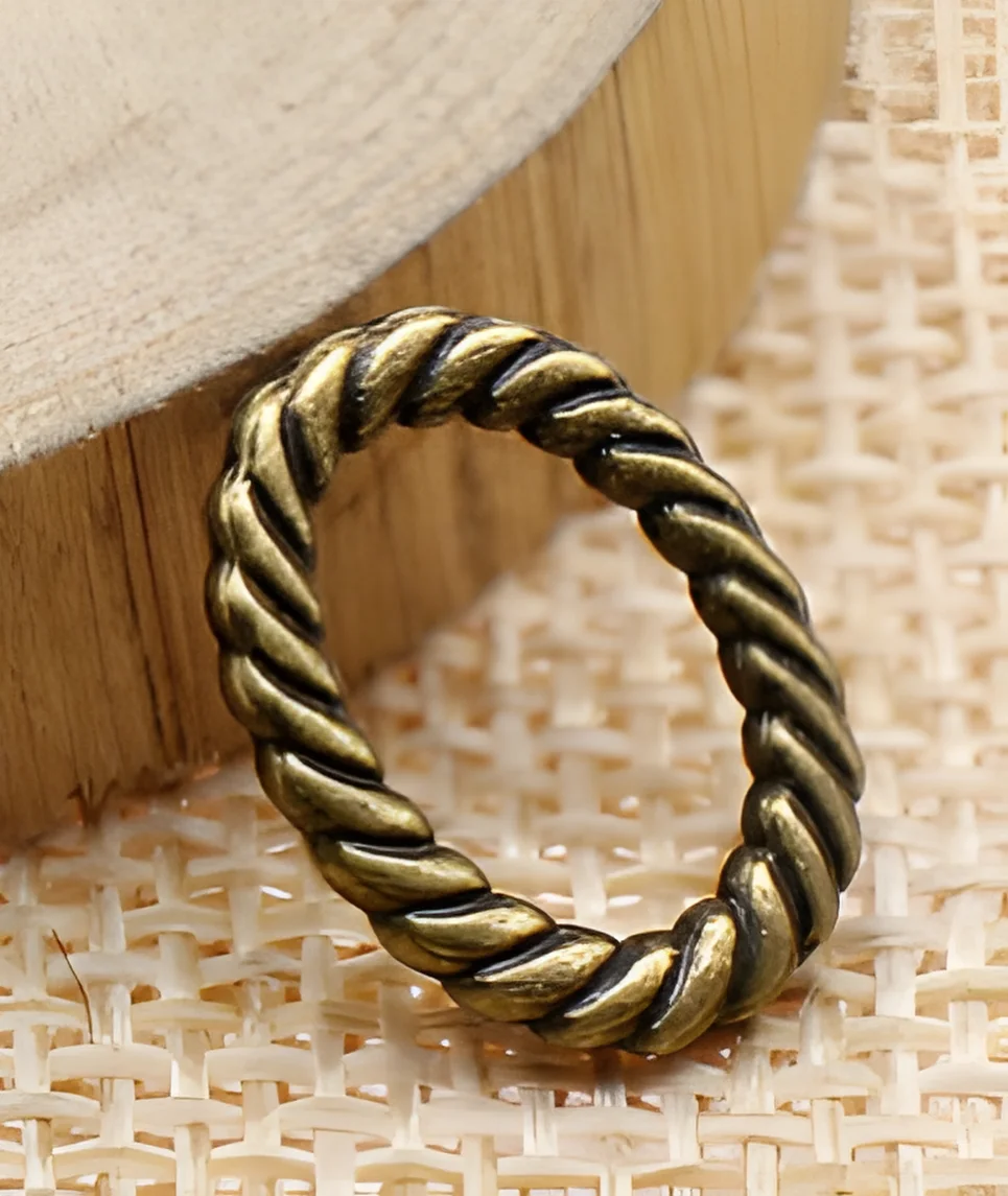 

30pcs 15*11mm Zinc alloy matel oval charms T0018