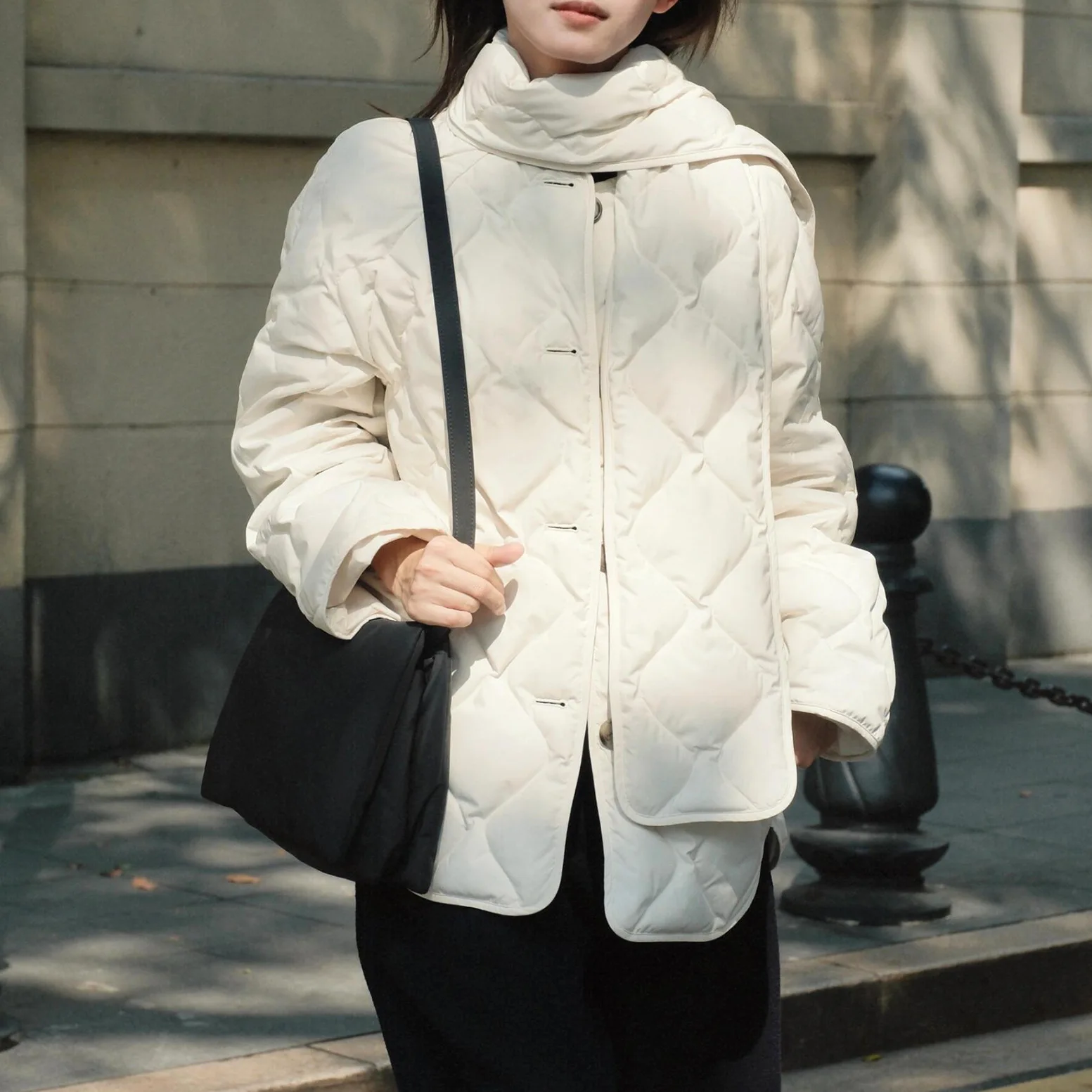 2025 Winter Neue Frauen Daunenjacke Lose Stil Weiße Ente Daunen Schal Mantel