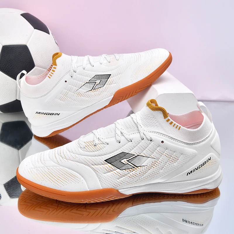 Indoor Soccer Shoes Men Futsal Sneakers Non Slip Youth Football Boot Outdoor Training Football Boots Chuteiras Futebol Society
