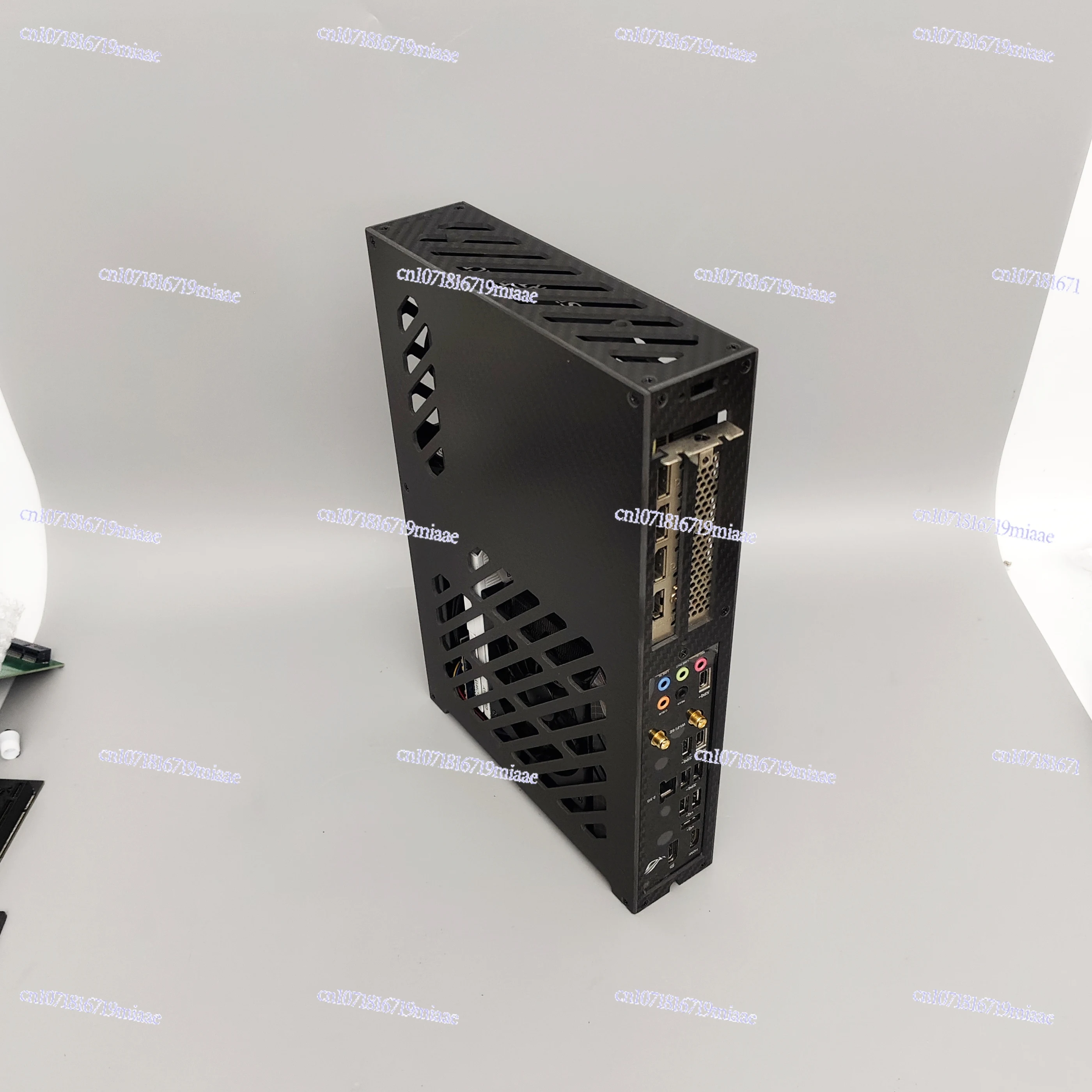 

25 Years of New S21 Chassis 3L Tiled ITX Mini Extreme Portable DIY Small Host Non-A4 Structure