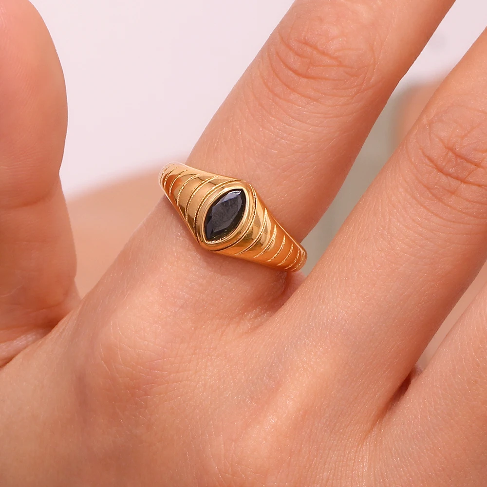 La. Muses Classic horse eye shape black zircon Water Ripple Road rings premium stainless steel jewelry Woman accesories gift