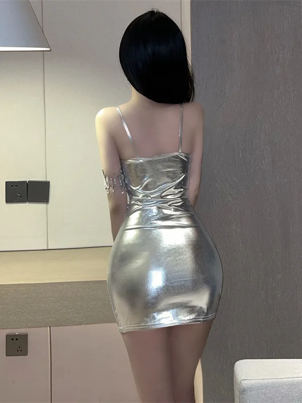 2023 Summer Women\'s New Sexy Spicy Girl Temperament backless Silver Slim Lacquer Leather Wrap Hip Fashion sling Dress 501R