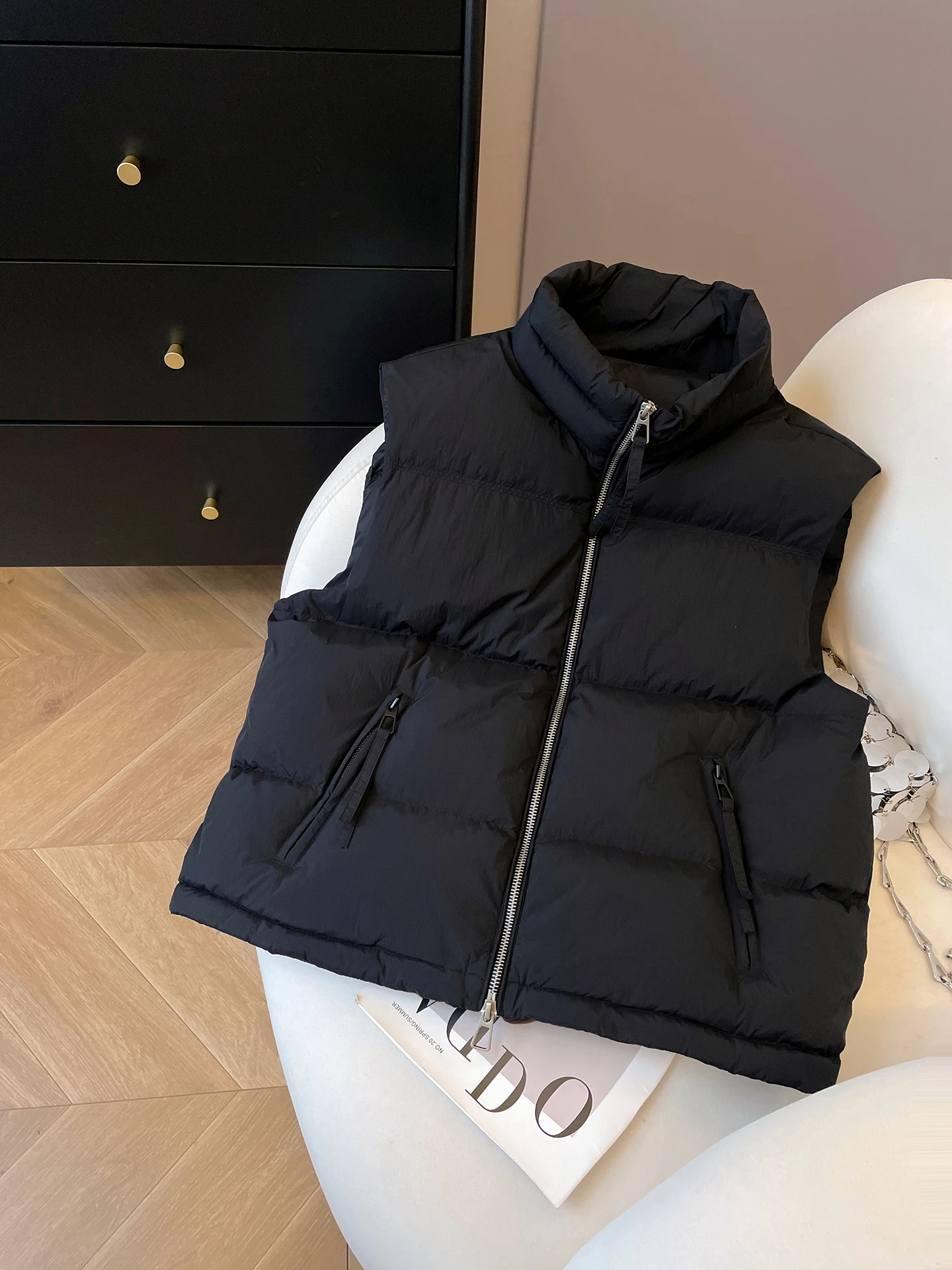 Short Stand Collar down Vest Women's Fashionable Layering White Duck Feather Jacket Autumn Winter New Style Trendy Sleeveless