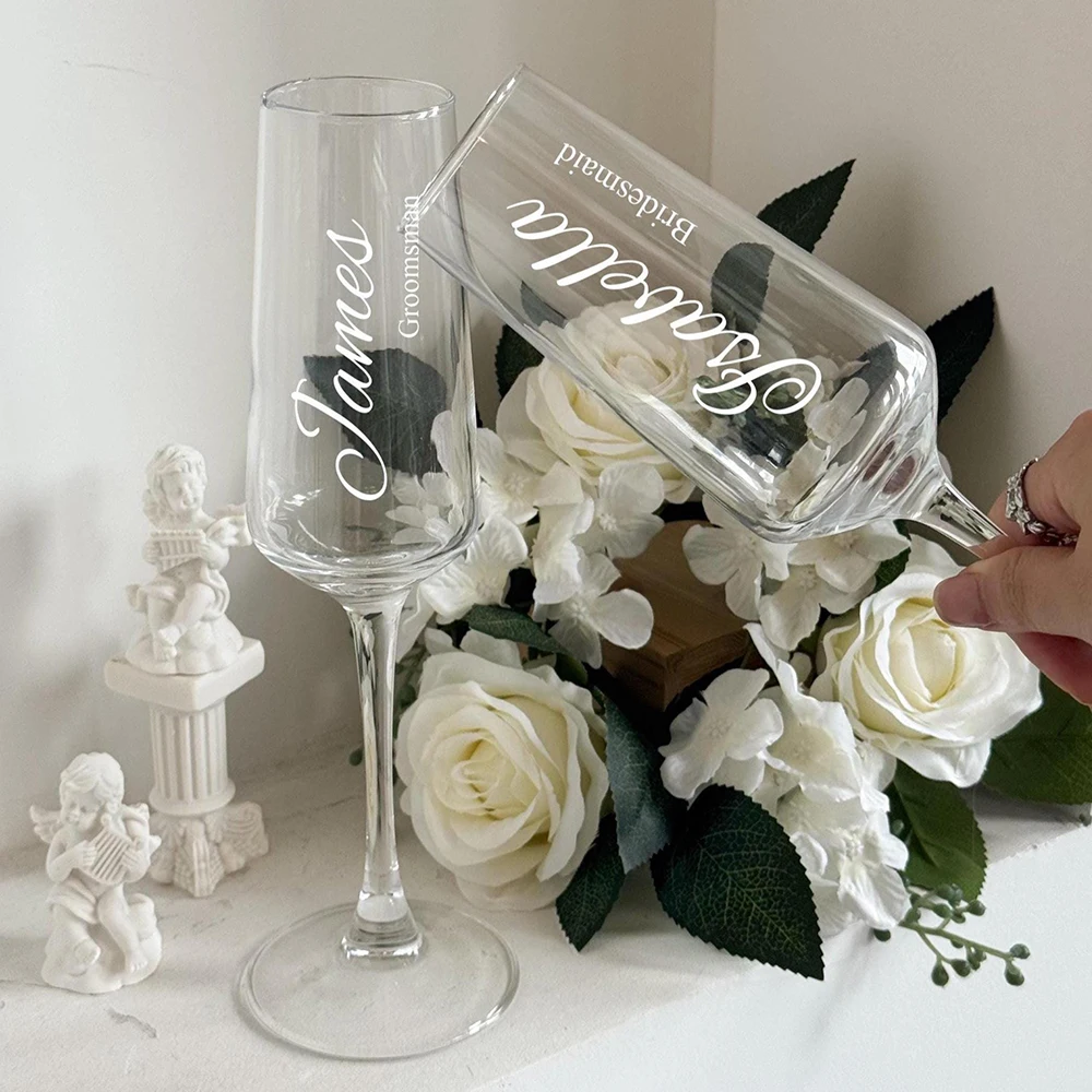 

Personalized Unique Gift for Couple 2pcs Mr and Mrs Champagne Flutes Custom Bride and Groom Champagne Glasses Wedding Favors
