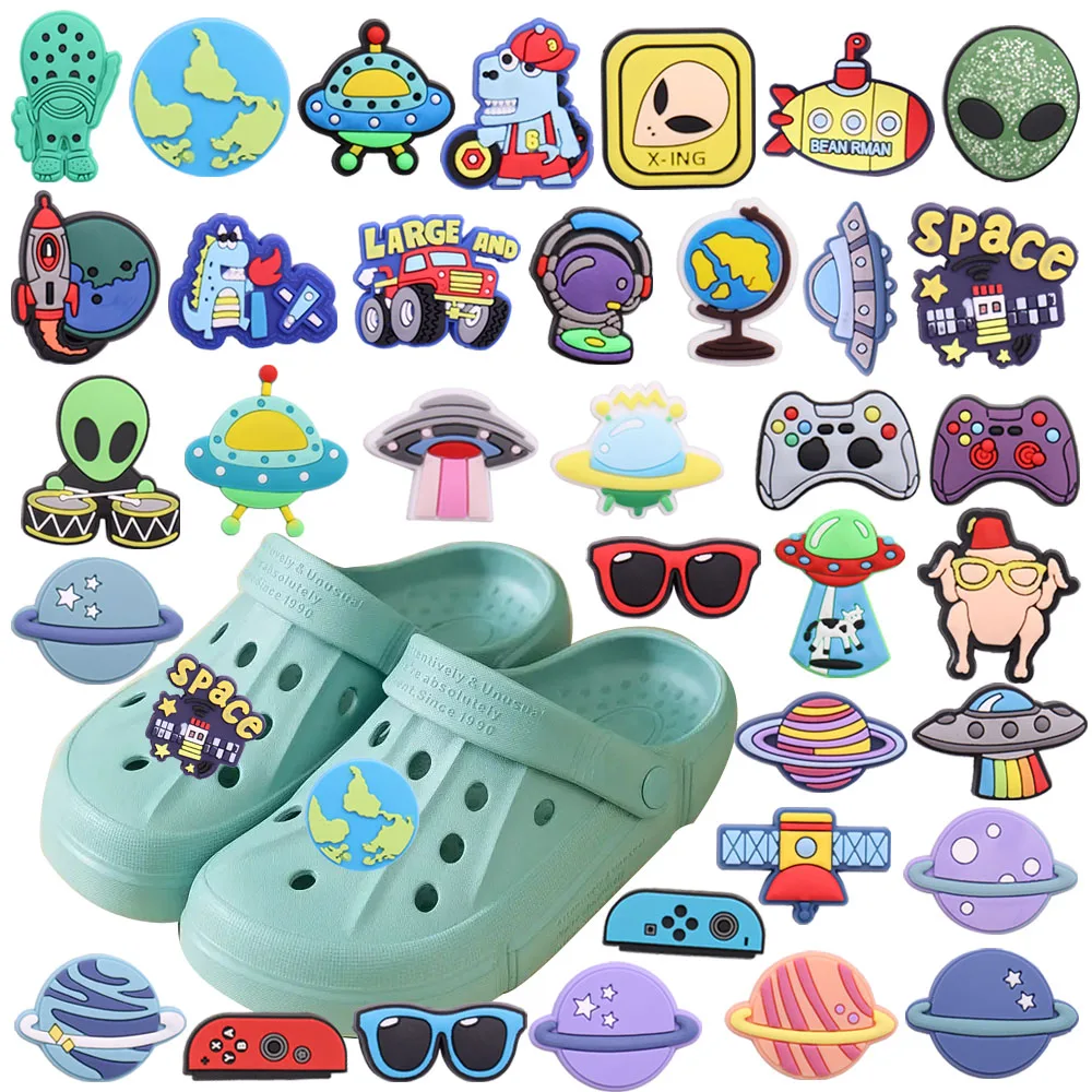 

1Pcs PVC Alien Spaceship Planets Earth Gamepad Shoe Charms Cool Boys Buckle Accessories Clog DIY Party Gifts