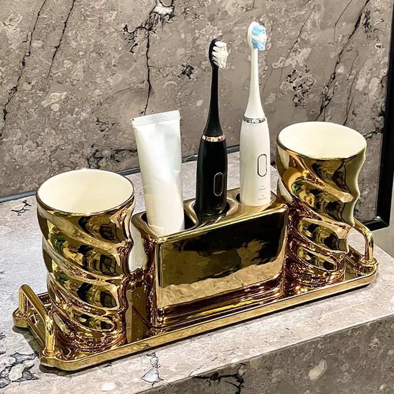 4pcs Electroplated Gold Ceramic Bathroom Set Twisted Texture Gargle Cup Toothbrush Holder Storage Care Bathroom Decoration.