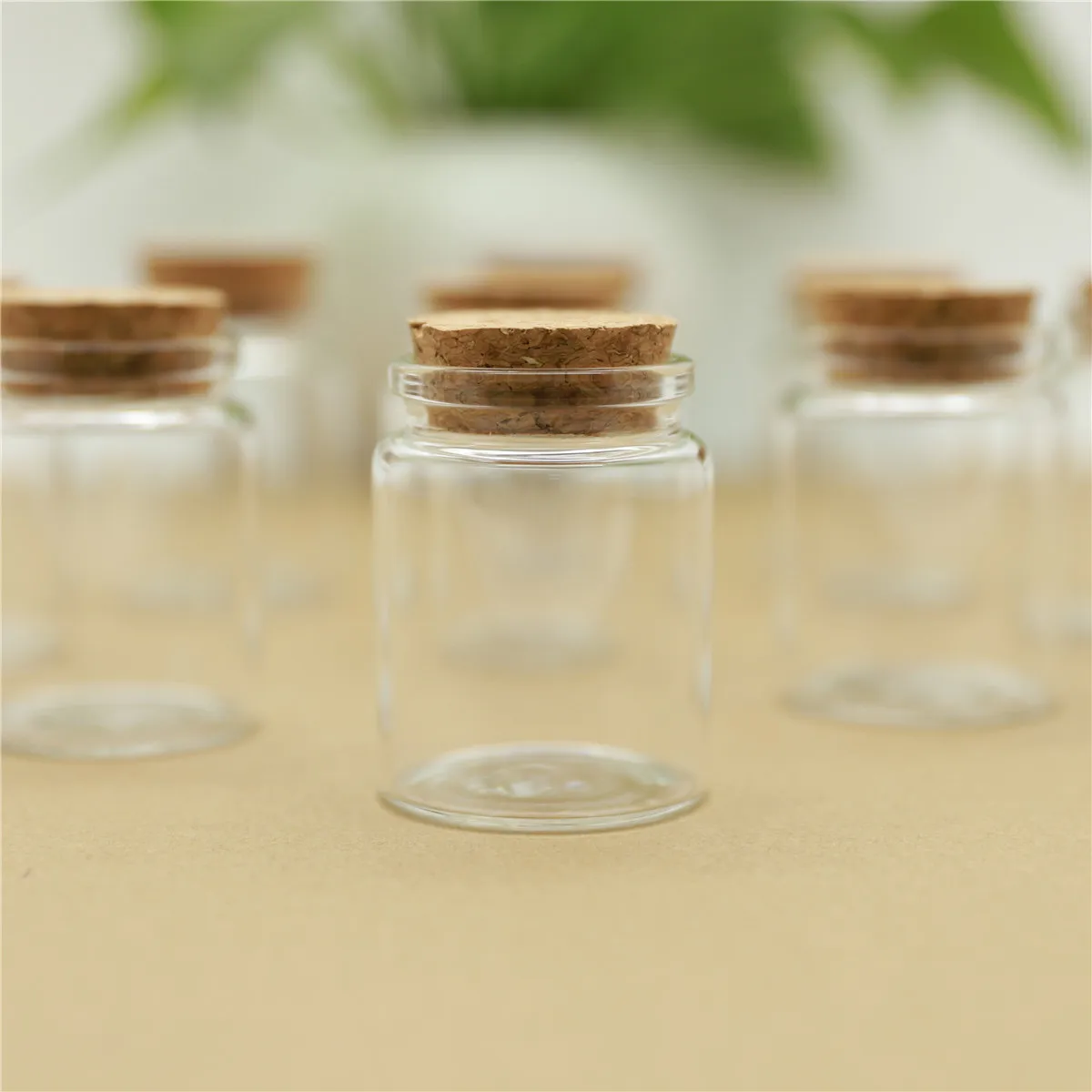 12 pcs/lot 32*47*60mm 60ml Little Glass Bottles Glass Jars Cork Spicy Storage Candy Container Vials DIY Candle bottle