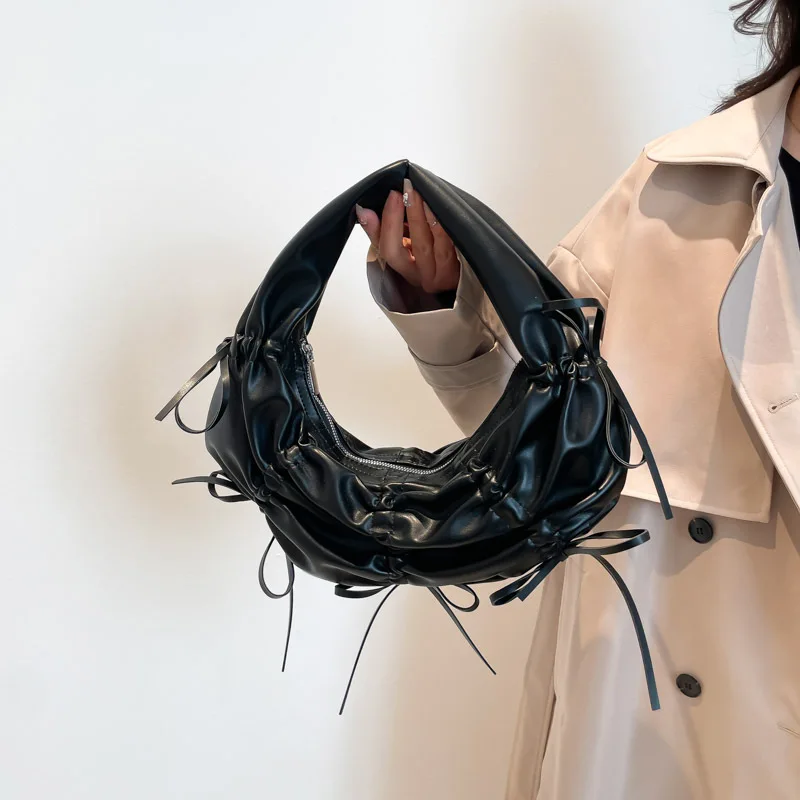 

26 Popular Fashion Shoulder Armpit Bag High-end Texture Portable Women's Bag Light Luxury Niche Design Personalized Women's Bag