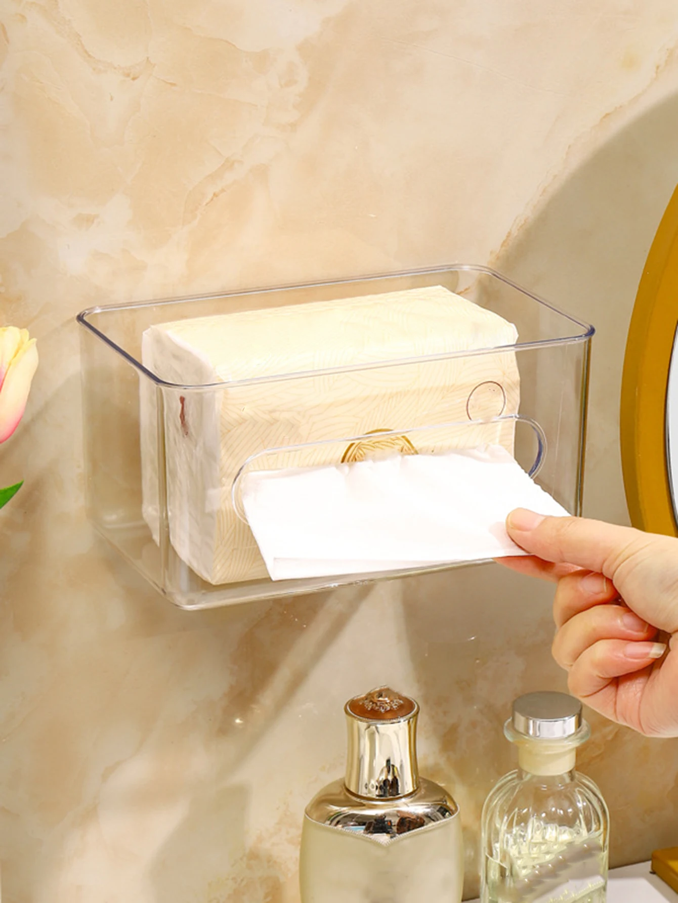 A wall-mounted tissue box, paper towel storage box, acrylic transparent napkin box, bathroom punch-free