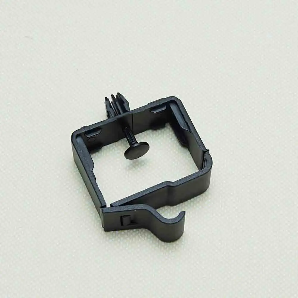 32269662 Triangular Warning Plate Fixed Bracket For Volvo S60 S90 V90 2017 2018 2019 2020 2021 2022 2023 Auto Parts 31389681
