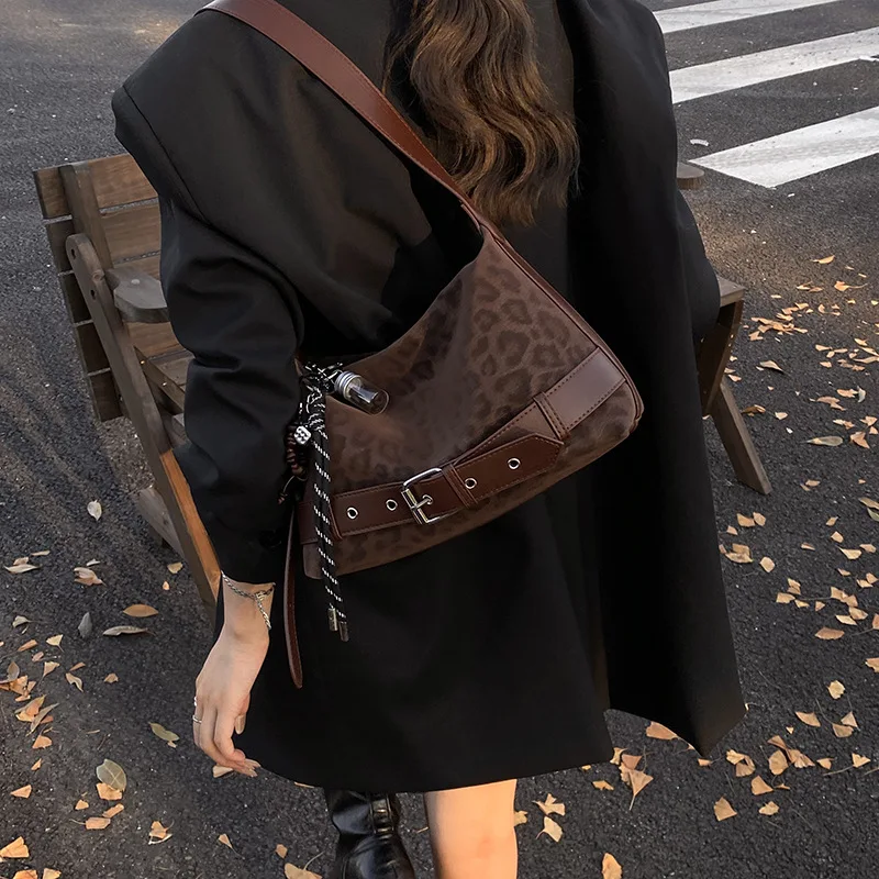 2025秋冬新作-レトロ-レオパード柄バッグ-レディース-脇下バッグ-トレンド-多機能-通勤-多用途-テクスチャ-ショルダーバッグ