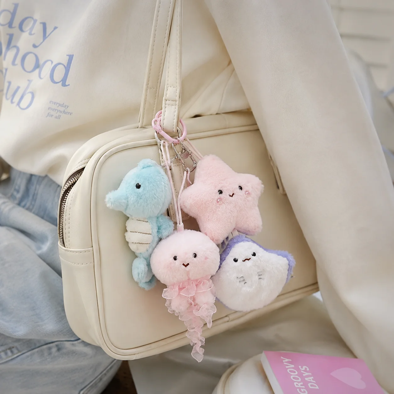 Soft Ocean Animal Plush Keychain Small Turtle Kawaii Fluffy Whale Keyring PP Cotton Octopus Press Sound Pendant Birthday Gift