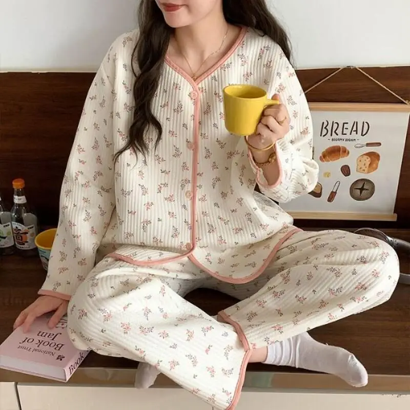 

Горячая хлопковая одежда для сна для женщин осенью и зимой, сексуальный пижамный комплект, студенческий повседневный комплект из 2 предметов с героями мультфильмов, женская одежда, полные комплекты