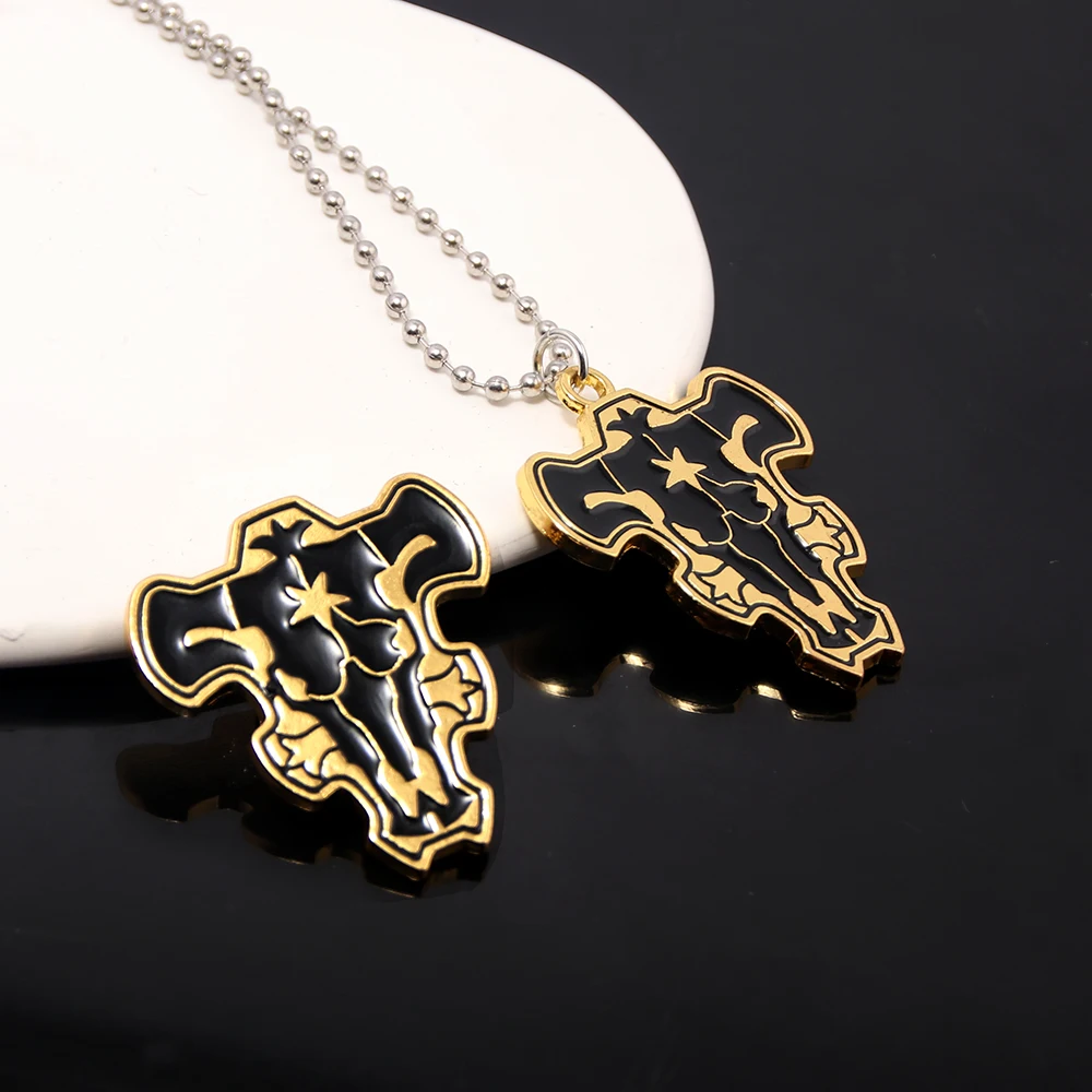 Anime Black Clover Necklace Asta Black Bull Sign Five-leaf Yuno Pendant Necklace for Women Men Cosplay Jewelry Gifts