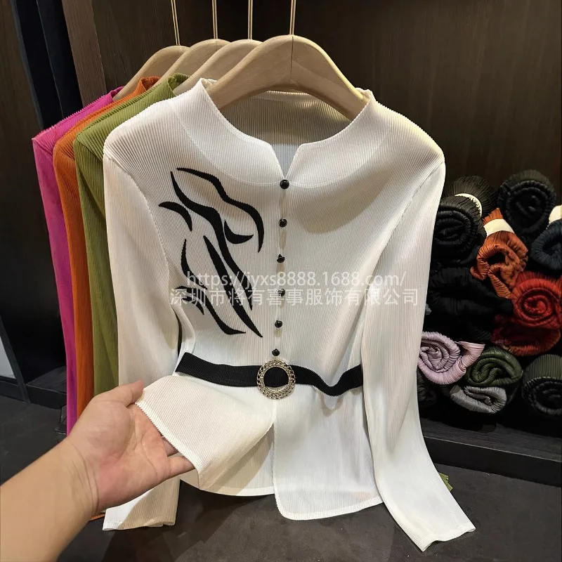 

Плиссированная футболка Miyake, осень 2021, новая модная футболка со складками и принтом, футболка с v-образным вырезом, темпераментная тонкая блузка с длинными рукавами