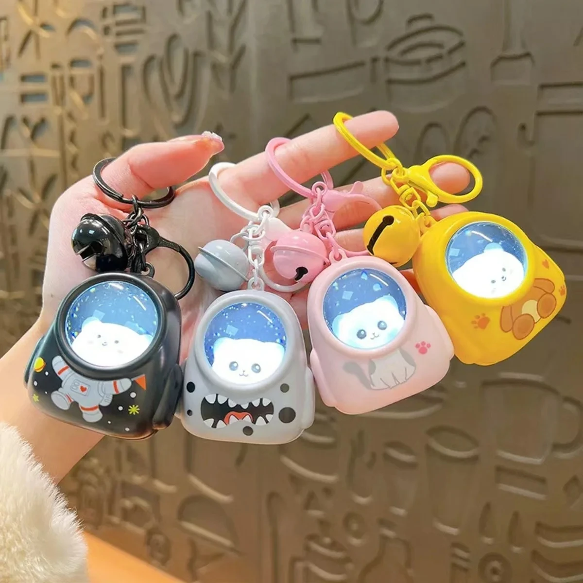 

Cartoon Spaceman Animal Light Glowing Keychain Sunset Light Luminous Keychain Cute Space Astronaut Couple Key Chain Hanging