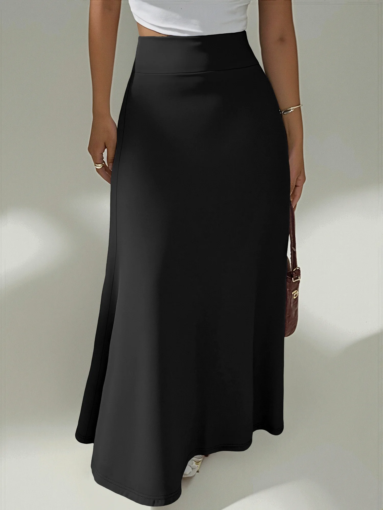 

Уверенность в своей форме! Струящаяся юбка макси с высокой талией, подолом в форме русалки, из эластичной ткани, скрывает недостатки, подходит для всех типов фигуры.