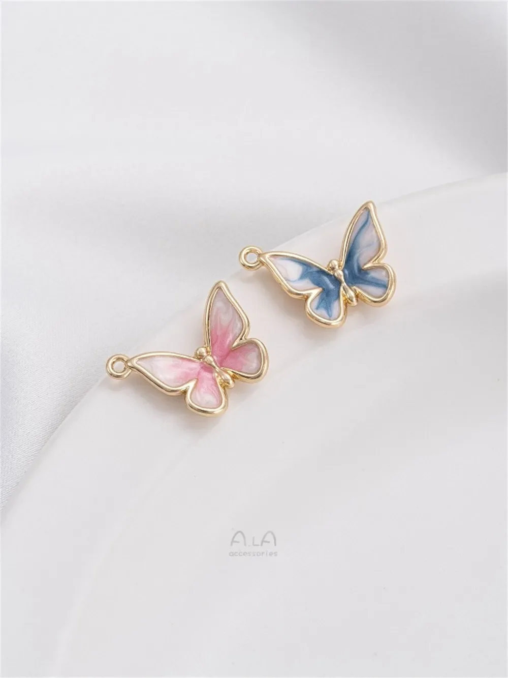 

14K Gold Enamel Dropped Oil Blue White Pink Butterfly Pendant Handmade DIY Bracelet Jewelry Pendant Earring Charms Pendant