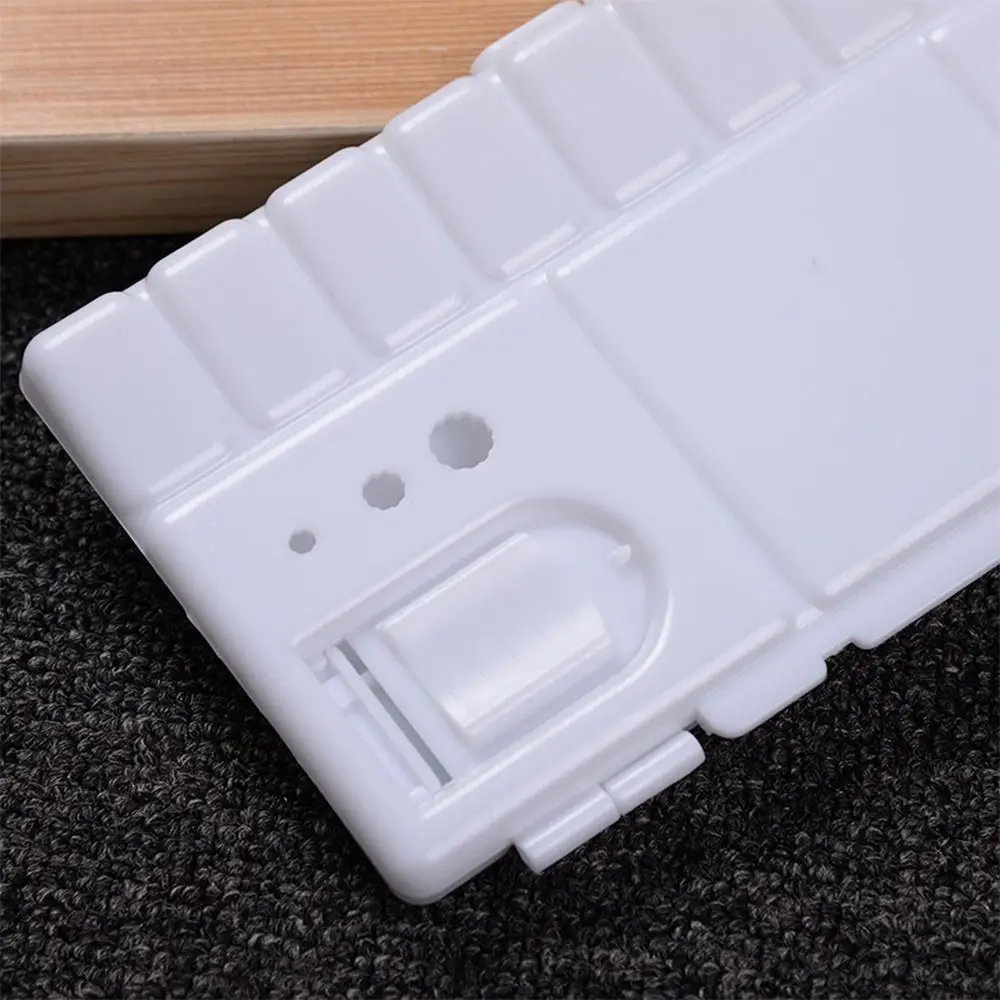 1Pcs New 25 Grids Nail Art Palette Renovate Cover Plastic Watercolor Paint Tray Folding Pigment Box Nail Art Tool