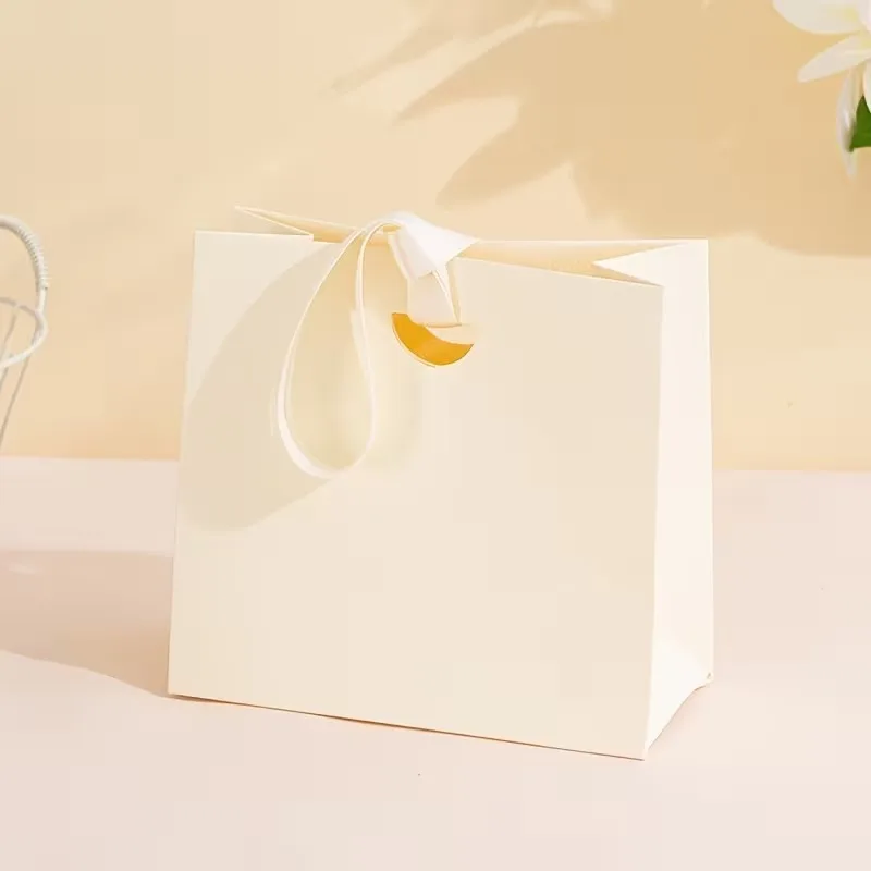 2026Paper Handbag Exquisite Jewelry Gift Bags With Handles Party Favor Packaging Paper Bag Birthday Wedding Present Bag view 3
