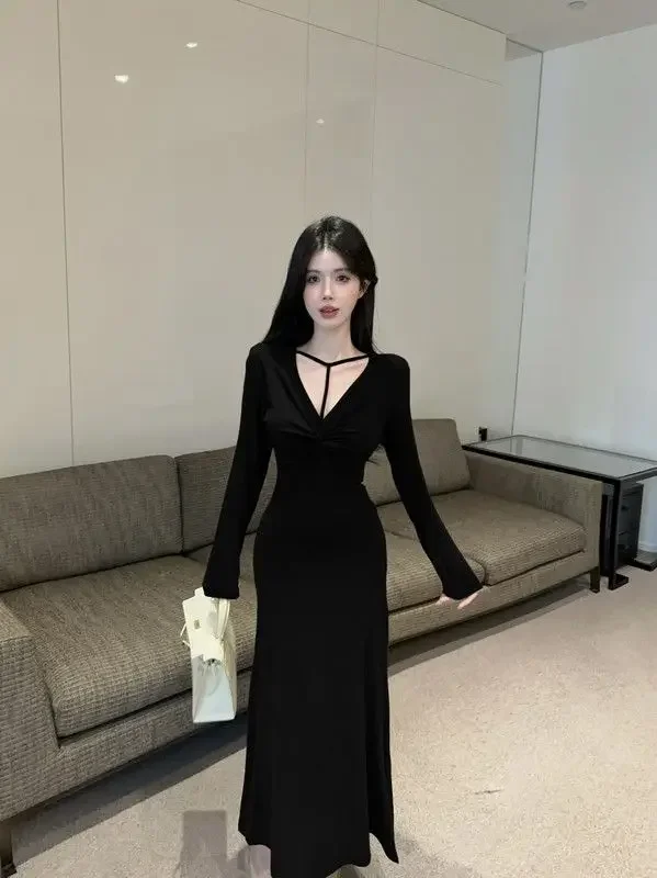 Robes à manches longues femmes robe tricotée femme automne Modal grisâtre bleu demi-col roulé smockage plissé ceinture Preppy Chic