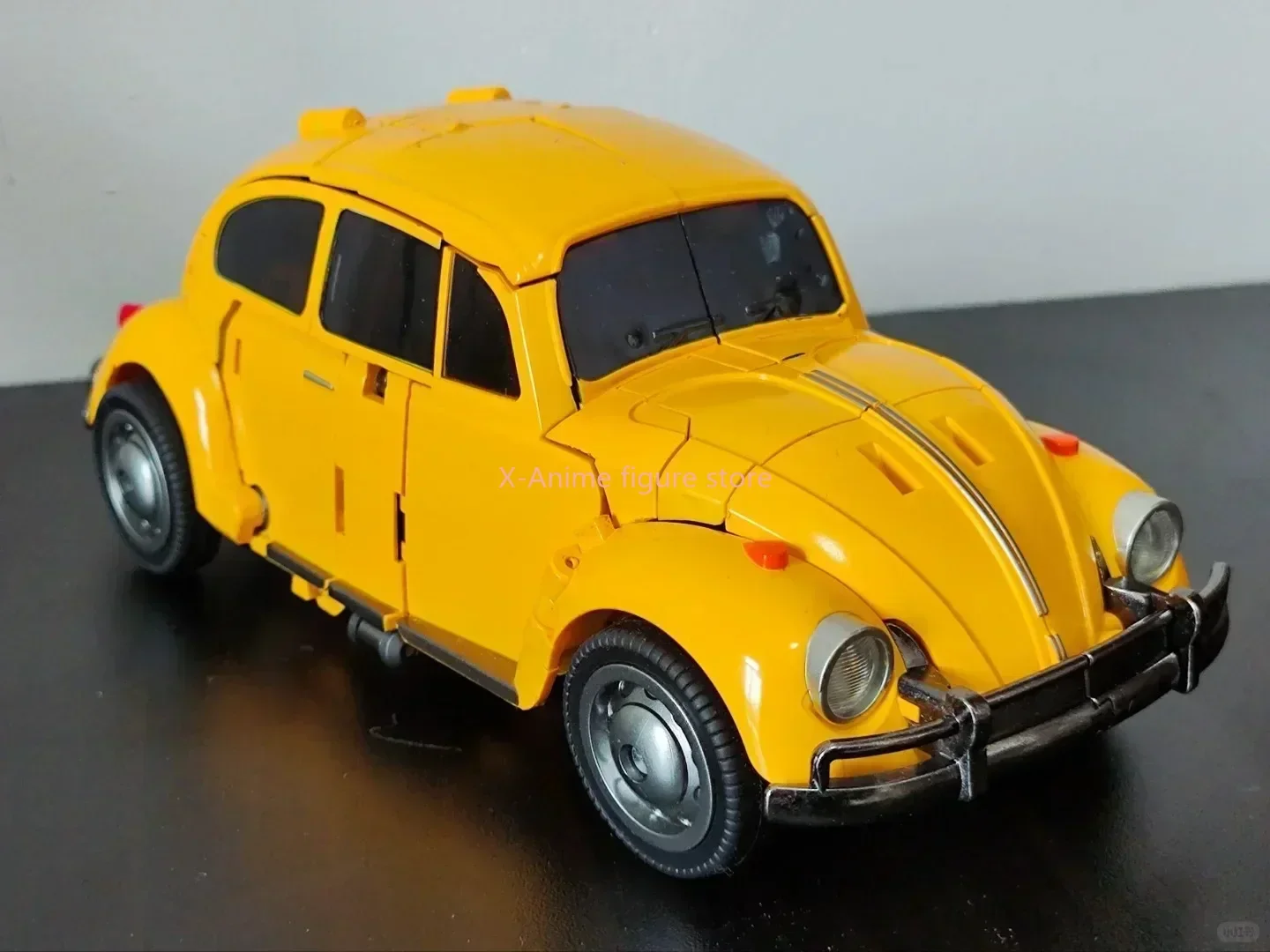 Auf Lager Transformiertes Spielzeug Meisterwerk CE01 King Bee Knight Vergrößertes Legierungsteil Käfer Modell Actionfigur Roboter Junge Geschenk Autobot