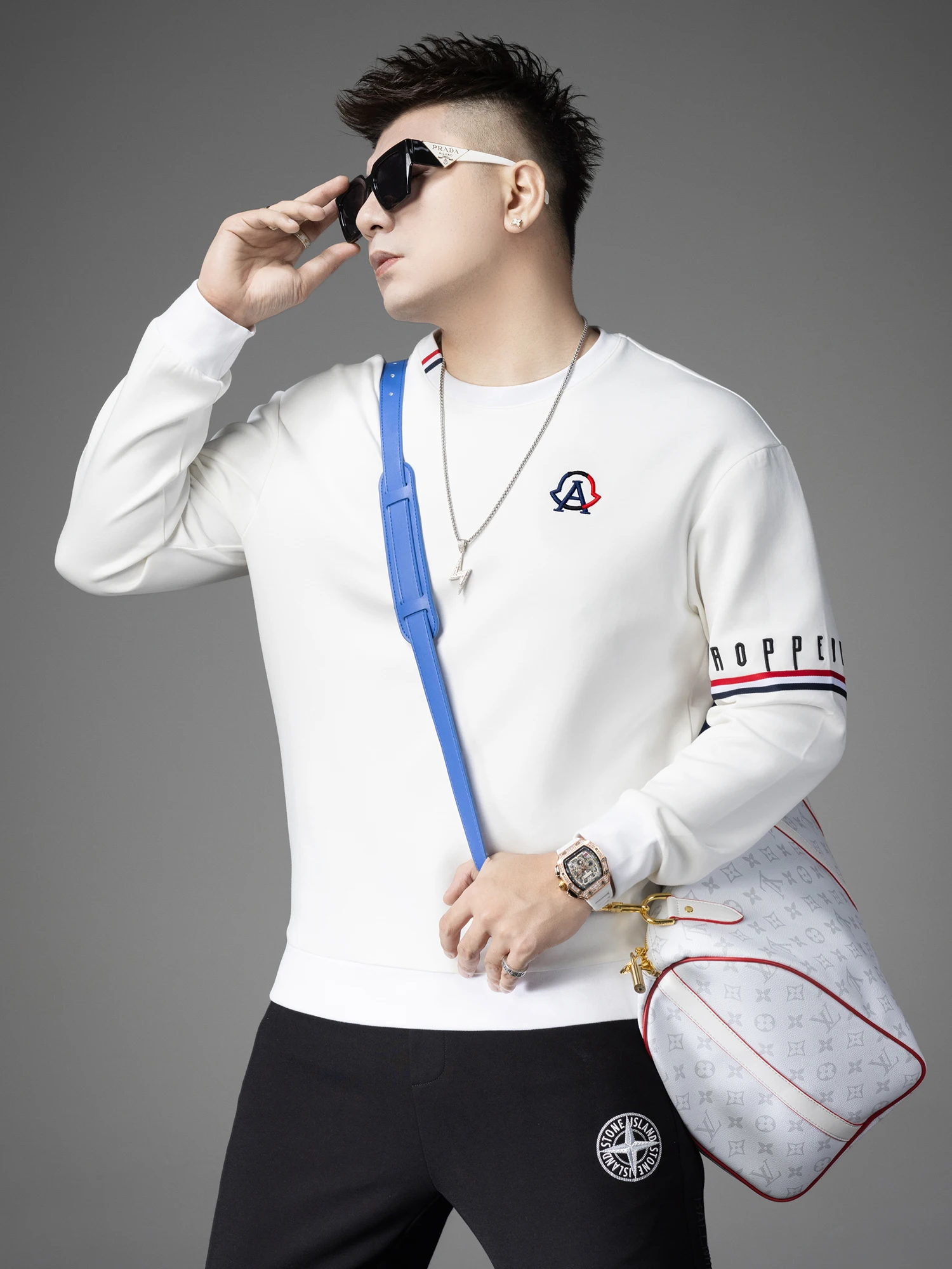 

Мужская толстовка свободного кроя с круглым вырезом и длинными рукавами, молодежная модная повседневная верхняя одежда с вышивкой, осенне-зимняя новинка, уличный стиль