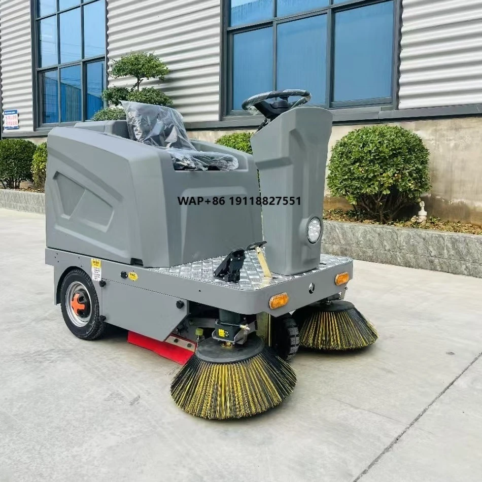 Hot Selling Electric Outdoor Sweeper Street Vacuum Cleaner Driving Road Sweeper