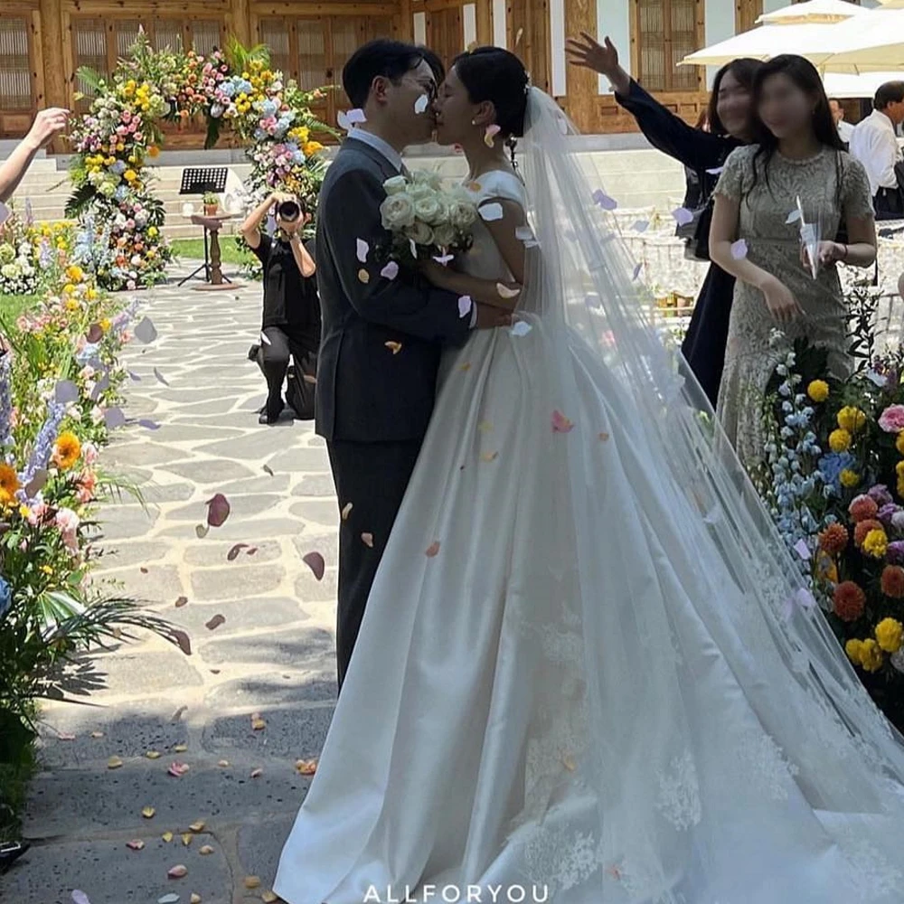 SONDR Vestido De novia De satén hecho a medida para mujer, espalda abierta, cuello redondo, Vestido De novia De marfil Civil coreano