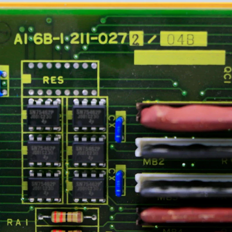 Placa de circuito FANUC A16B-1211-0272 testada OK para controlador de sistema CNC