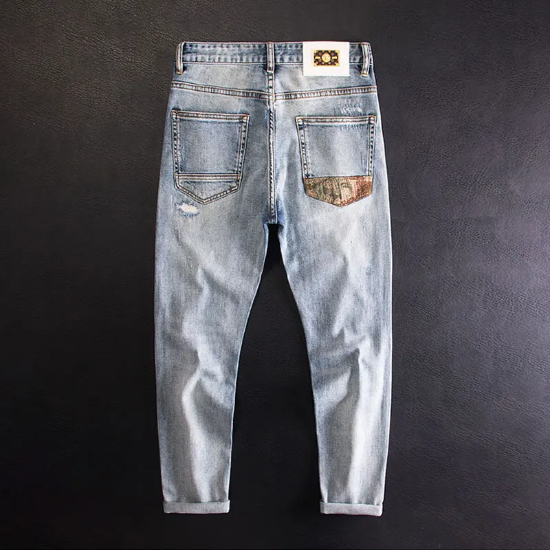 Jeans rasgado elástico azul claro masculino, moda streetwear, calça jeans retrô, bordados remendados, slim fit, designer, hip hop