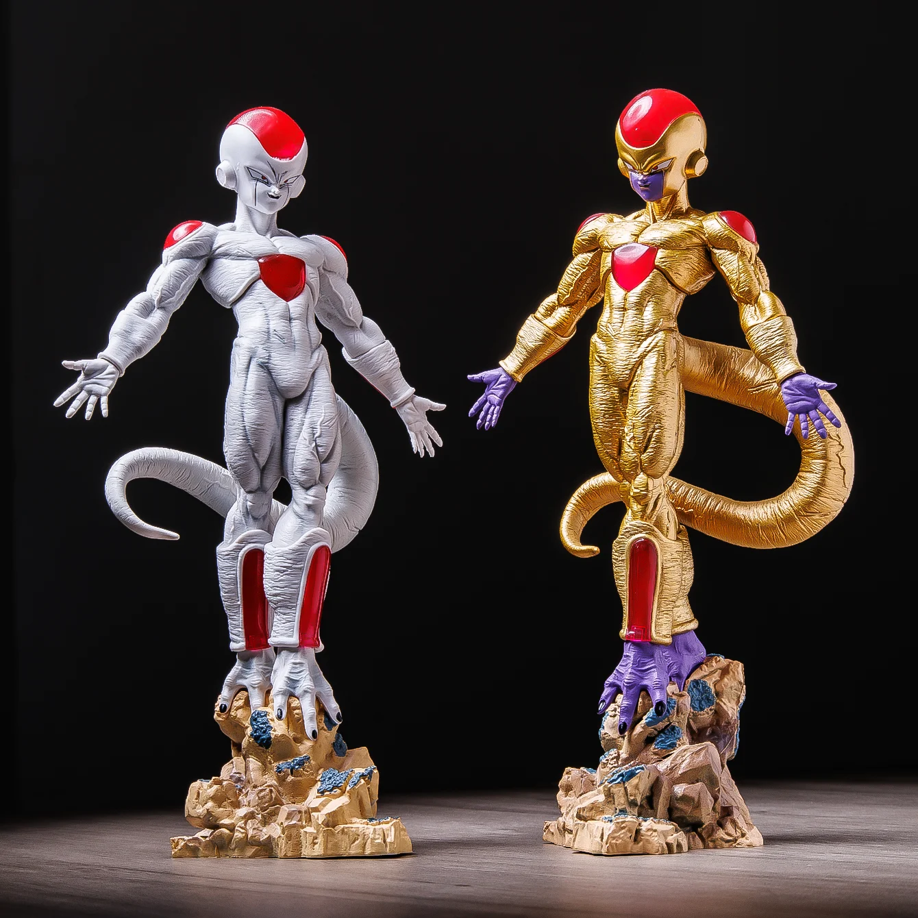

Gold Base Frieza Model Statue Anime Peripherals Figure Ornaments Home Car Ornaments Small Gifts Gifts