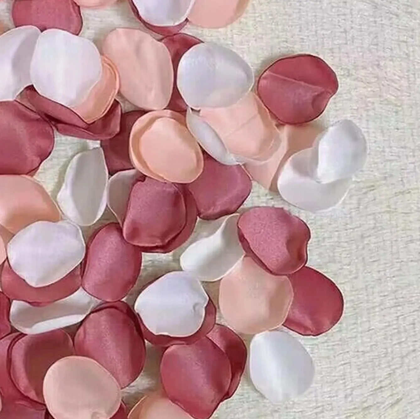 Pétales de roses artificielles en soie, 100 pièces, pour mariage, allée de fille, disperse, Table à manger, confettis, centres de table, décor de réception nuptiale