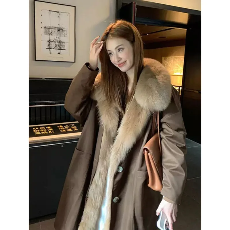 Women New Winter Fur Coat 2026 Autumn Winter Plush Thicken Warm Parkas High End Detachable Wool Lining Mao Mao Overcoat Feminina