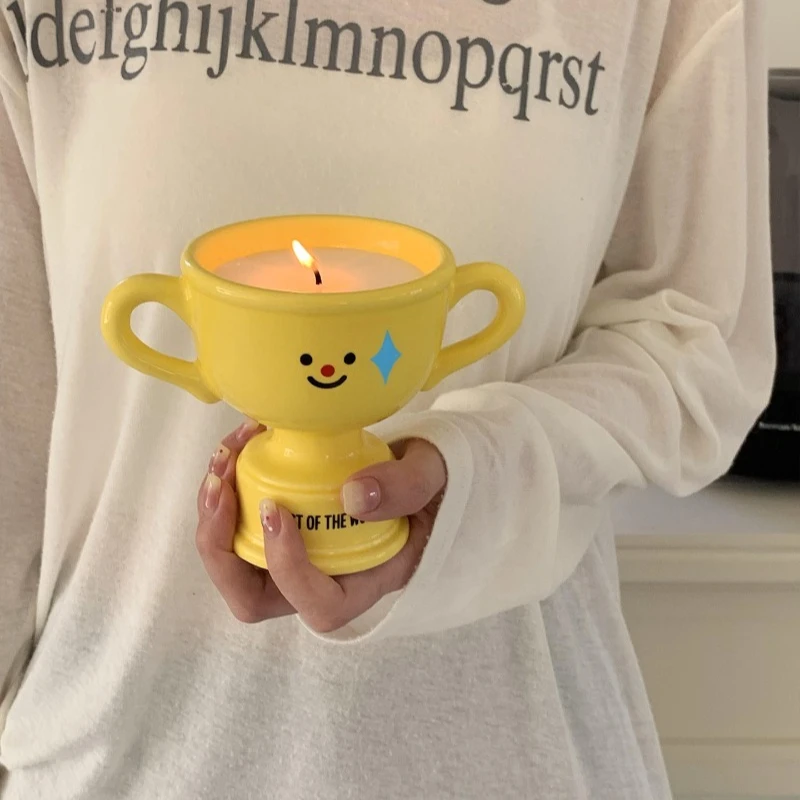 coffret-cadeau-bougie-parfumee-trophy-cadeau-de-niche-pour-anniversaire-remise-de-diplome-pour-filles-nouvel-an