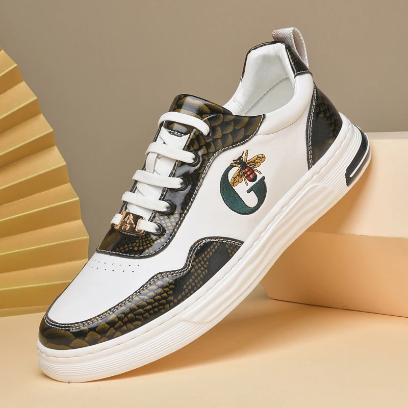 

Осенние мужские белые кроссовки 2025 года — дышащая корейская уличная обувь, универсальная повседневная обувь с гонконгскими вибрами