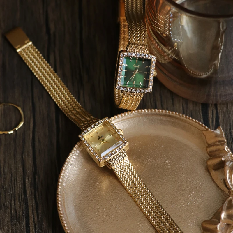 

Women'S Watch, Fashionable, Trendy, Simple, Versatile Square Wristwatch, High-End Gold Quartz Watch, Stylish Quartz Wristwatch.