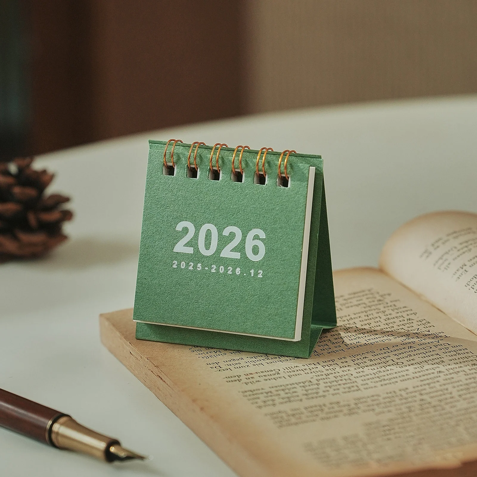 2026 Minimalist Mini Desk Calendar Simple Ins Style Portable Desktop Small Size Planner Check-in Office Home Decoration Gifts